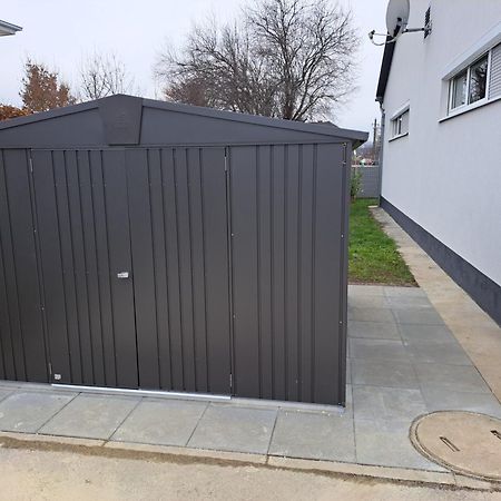Exklusive Fw Mit 3 Sz Und Grosser Terrasse Gratkorn Exterior photo